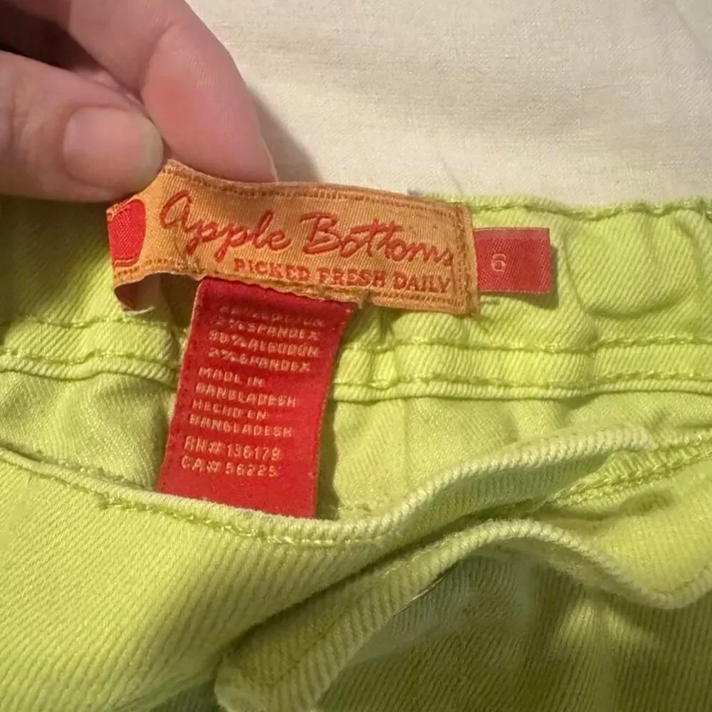 Apple-bottoms Green Shorts